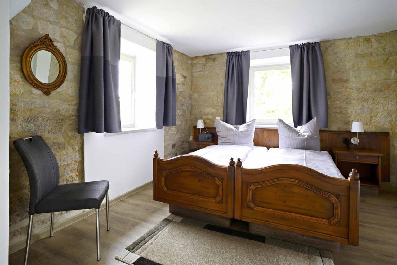 Hotel Und Restaurant Rittergut Kreipitzsch เนาม์บวร์ก ภายนอก รูปภาพ