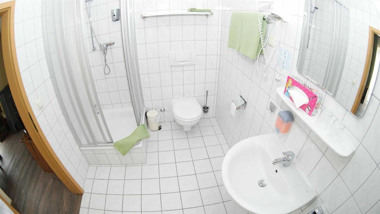 Hotel Und Restaurant Rittergut Kreipitzsch เนาม์บวร์ก ภายนอก รูปภาพ
