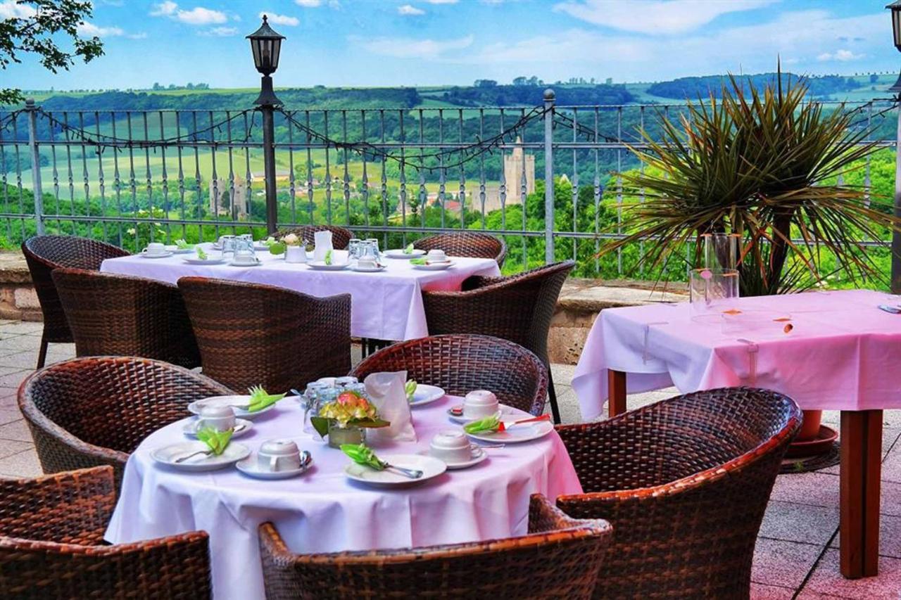Hotel Und Restaurant Rittergut Kreipitzsch เนาม์บวร์ก ภายนอก รูปภาพ